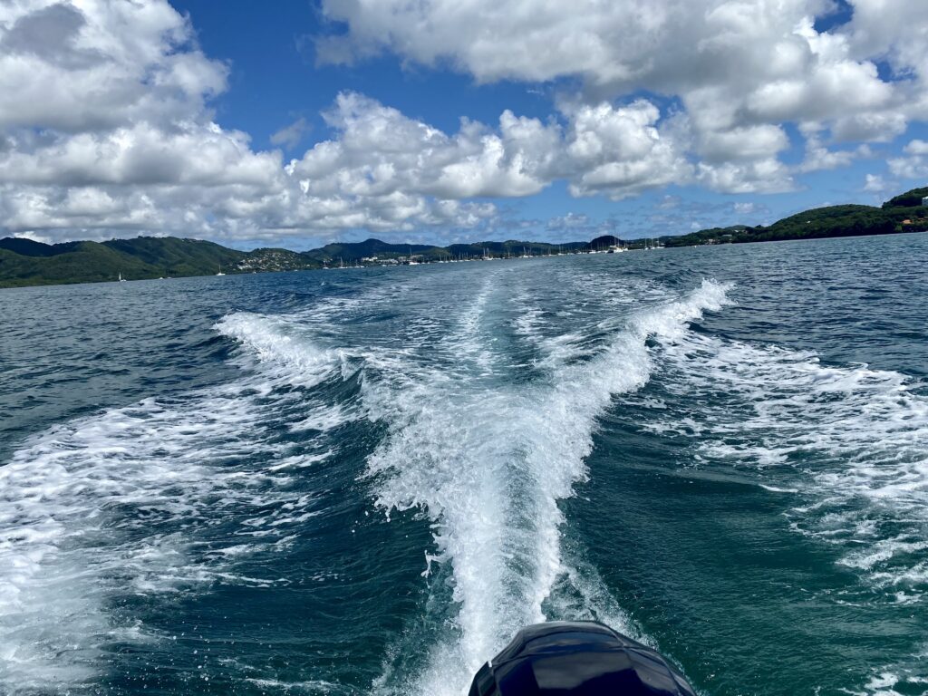 tour de la martinique en bateau