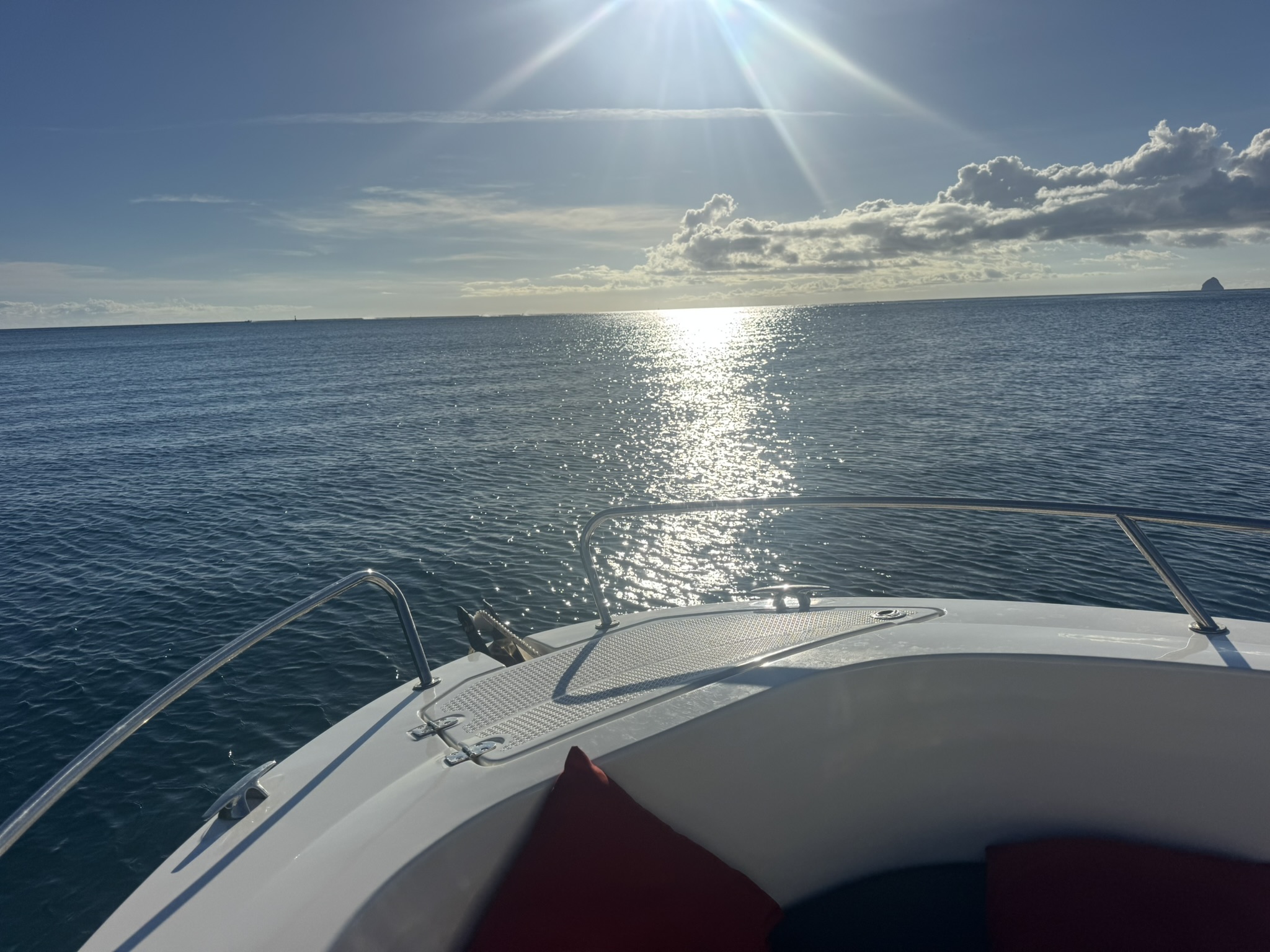 Balade en bateau aux Anses-d'Arlet en Martinique